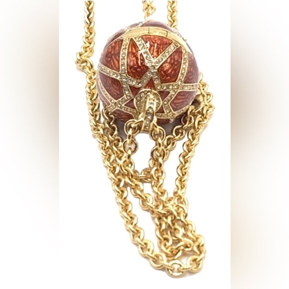 Vintage MMA MET Hinged Gold Tone Faberge Egg Style Pendant Necklace 36.5" - Picture 10 of 11